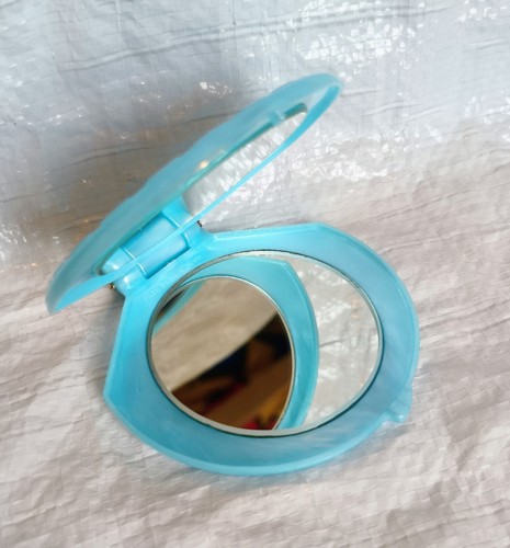 Clamshell vintage style - clamshell,
