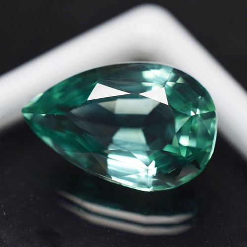 Natural bluish green real - natural,