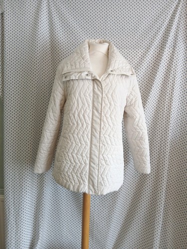 Bonmarche cream zigzag quilted