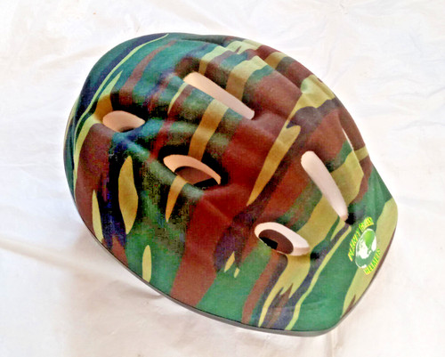Canyon planet green camouflage - planet,