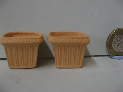 Dolls house pair of - dolls,
