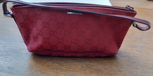 Authentic gucci red - authentic,