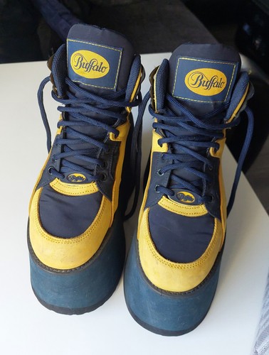 Ultra rare vintage 90s buffalo - vintage,