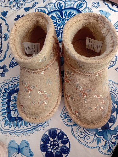 Girls toddler floral boots