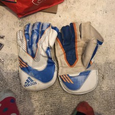 Used Adidas CXII Cricket Wicket Keeping Gloves Good Used Condition
