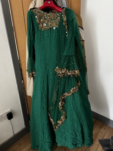 Asian pakistani indian - asian,