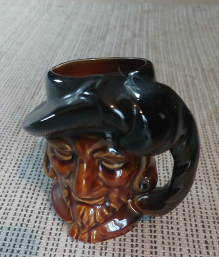 Toby character jug elizabethan - toby,
