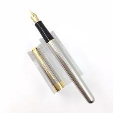 Parker sonnet Cascade silver fountain pen, medium 18k gold nib, Nr mint