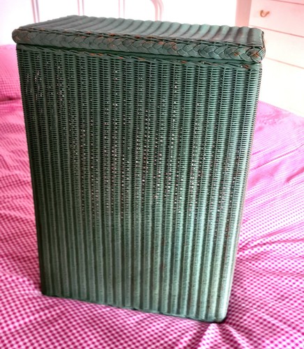 Stunning vintage lloyd loom - stunning,