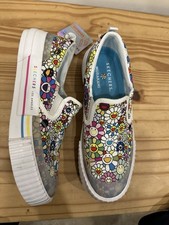 ODD shoes 3.5 & 4.5 sketchers