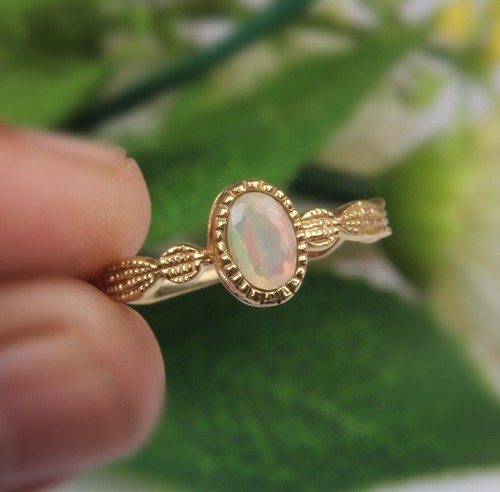Fire ethiopian opal oval - fire,