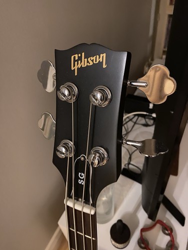Gibson ebony short scale - short,