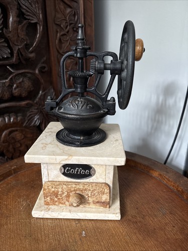 Vintage style coffee grinder - vintage-style,