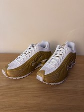 Size UK5 - Nike Shox R4