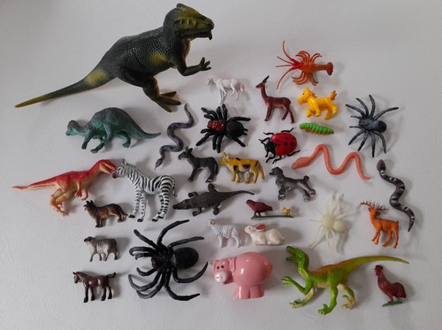 Toy animal bundle items - 31,