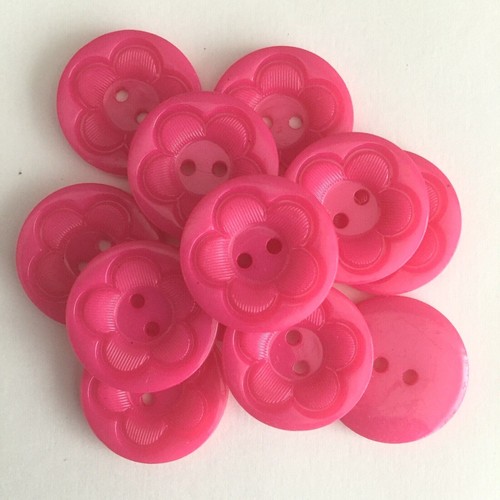 Pink baby buttons sizes - , from