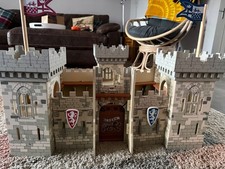papo knights wooden castle