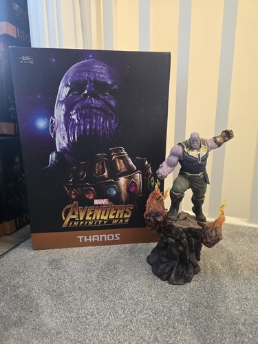 Iron studios scale - 1:10,