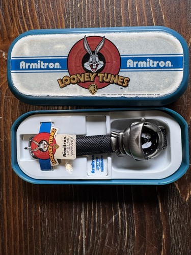 Vintage 1997 armitron marvin - armitron,