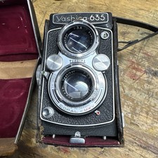 YASHICA 635 Medium Format TLR