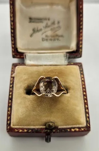 9ct yellow gold oval - , cut