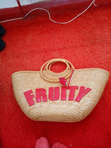 Wicker beach bag