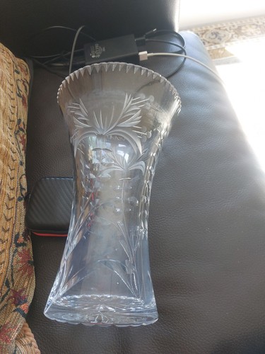 Vintage cut crystal vase 16cm - vintage,