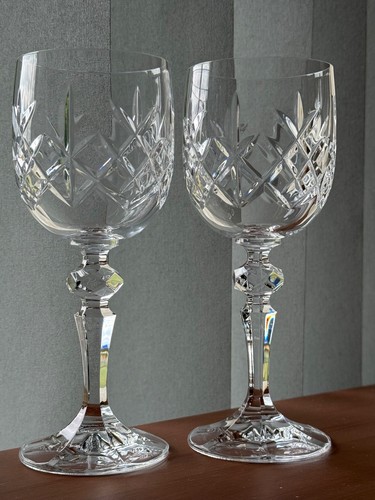 Pair vintage cut - pair,