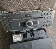 MERCEDES C - Class W204  COMAND SAT Nav  NAV RADIO CD   7" Screen  NTG 4.0