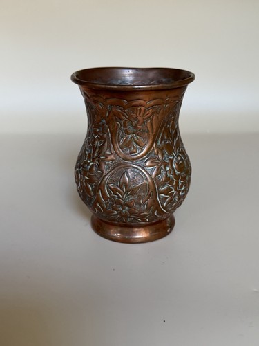 Pretty copper small planter - pretty,