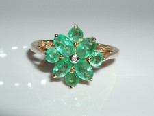 ***  9CT YELLOW GOLD COLOMBIAN EMERALD & DIAMOND RING  *** BRAND NEW
