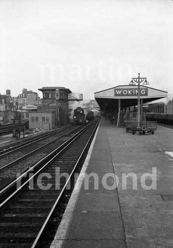 Woking station merchant navy - station,