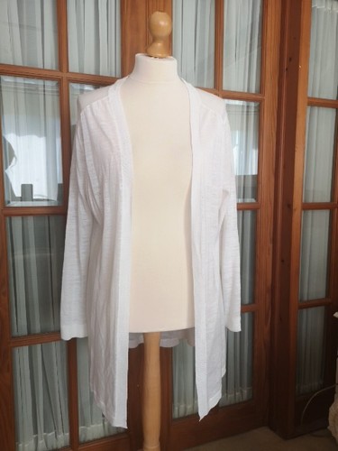 White acrylic linen mix - &,