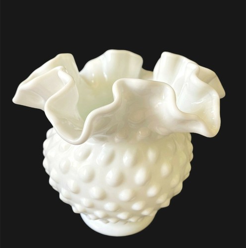 Fenton vase white - fenton,