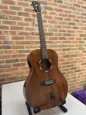 Washburn Woodline O12SE Orchestra Electro Acoustic Guitar Mint