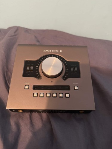 Universal audio apollo - audio, twin