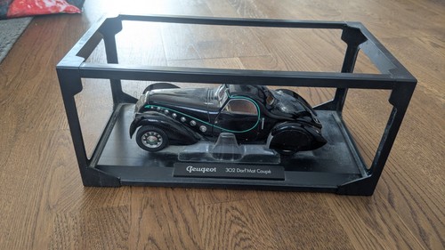 18th model car - 1/18th,