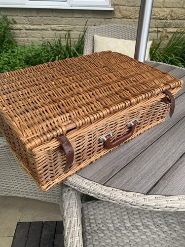 Wicker picnic basket - set, for