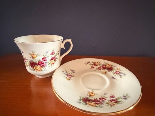 Vintage queen anne - fine, bone