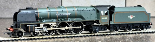 Hornby r221 coronation class - hornby,