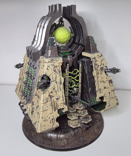 Warhammer 40k necrons monolith - 40k,