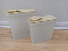 2 Vintage Tupperware Cereal