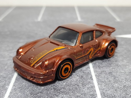 Hot wheels porsche 934 turbo - hot,