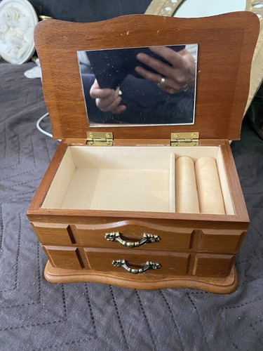 Vintage wooden jewellery box - vintage,
