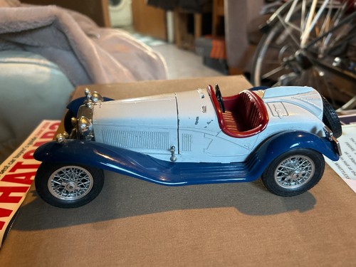 Burago diecast model - 1, 18