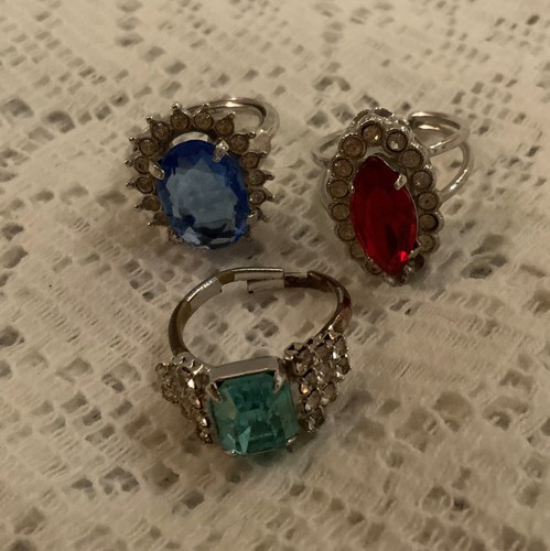 Trio ladie vintage - trio, of