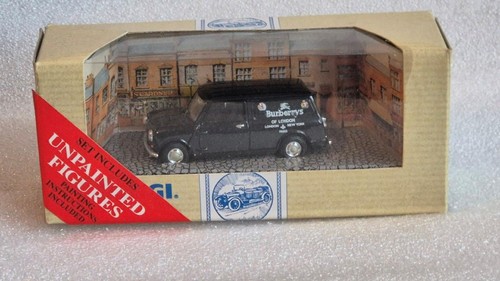 Corgi morris mini van - morris,