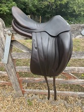 Butet Dressage Saddle –
