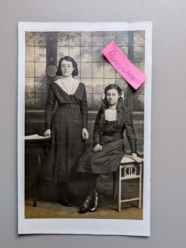 Old photo women - old,
