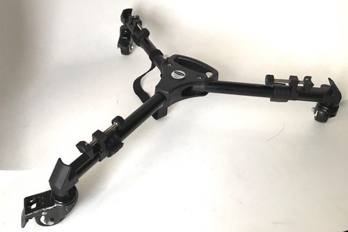 Yungteng 900 universal tripod - 900,